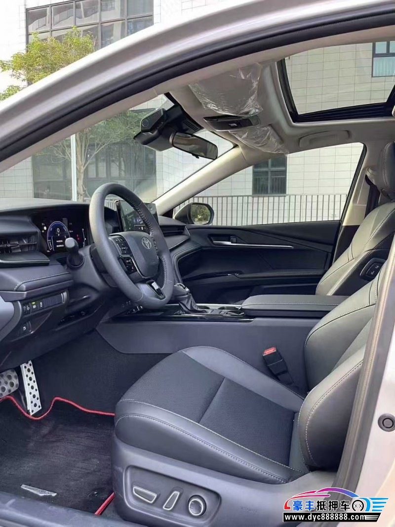 25年丰田凯美瑞轿车抵押车出售