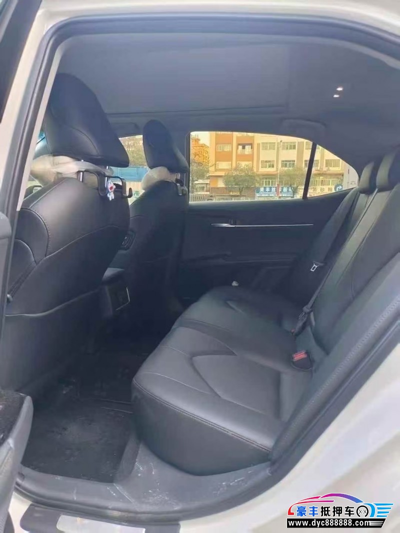 24年丰田凯美瑞轿车抵押车出售