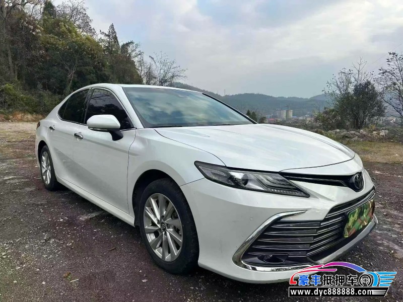 22年丰田凯美瑞轿车抵押车出售