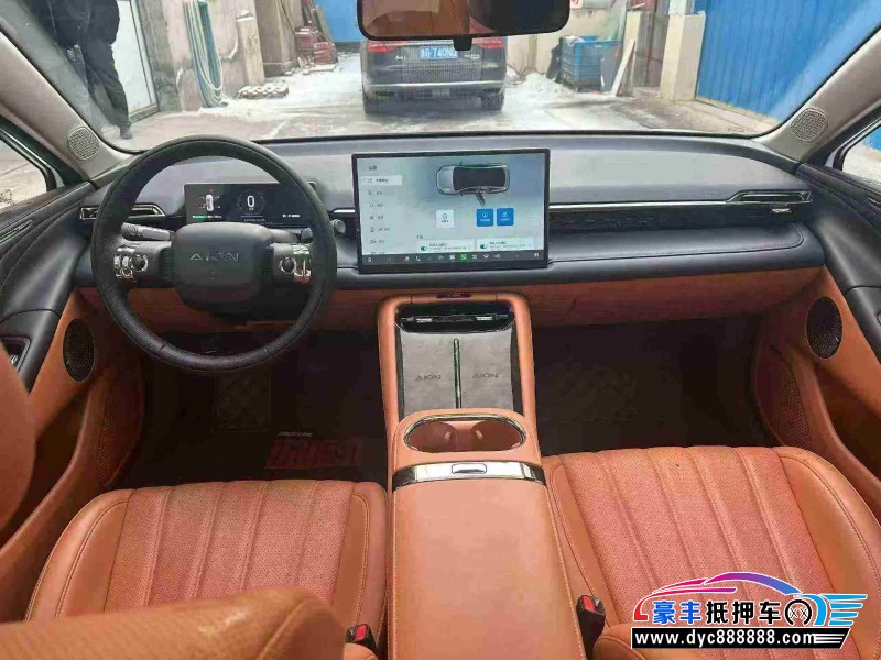 25年埃安RT轿车抵押车出售