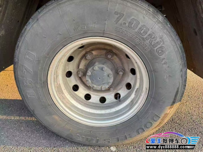 25年一汽解放轿车抵押车出售