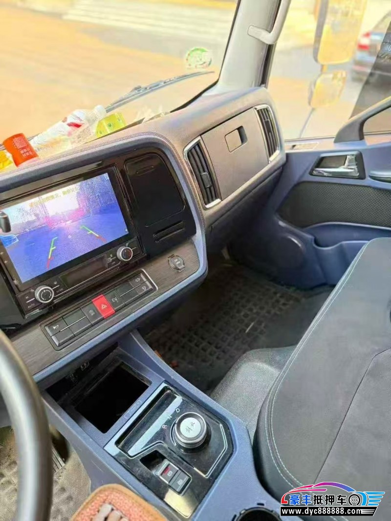 25年一汽解放轿车抵押车出售