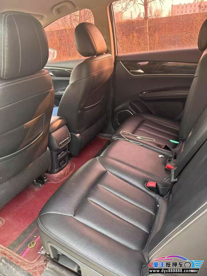 19年比亚迪宋轿车抵押车出售