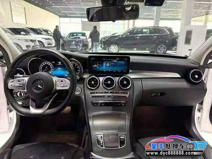 21年奔驰C轿车抵押车出售
