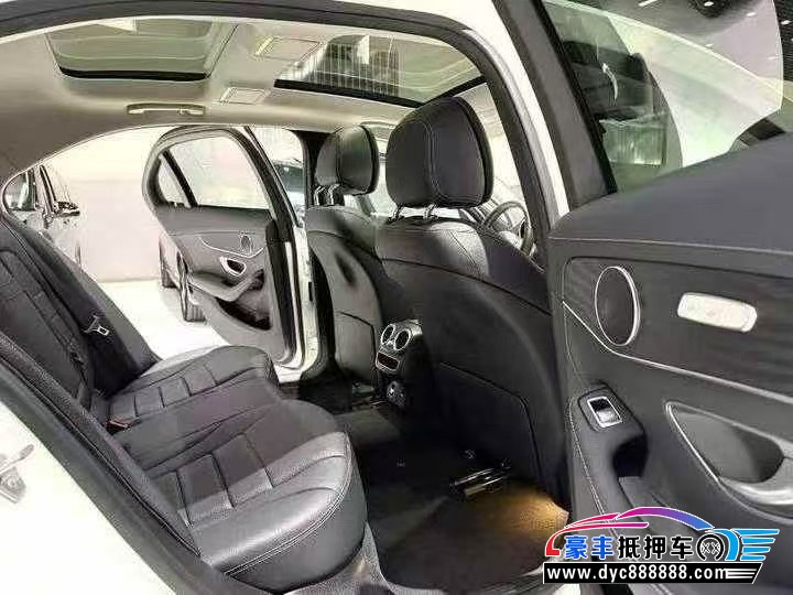 21年奔驰C轿车抵押车出售