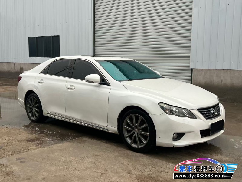 13年丰田锐志轿车抵押车出售