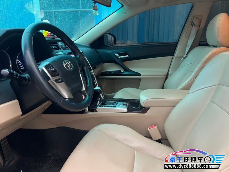 13年丰田锐志轿车抵押车出售