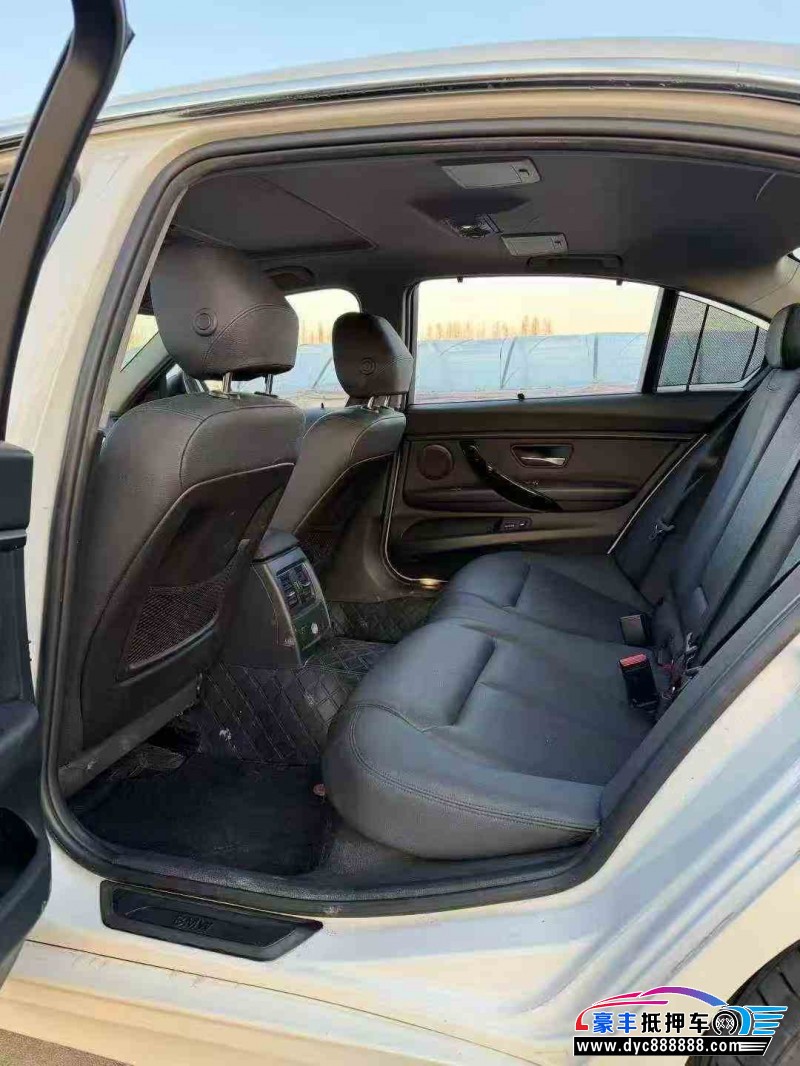 17年宝马3系轿车抵押车出售