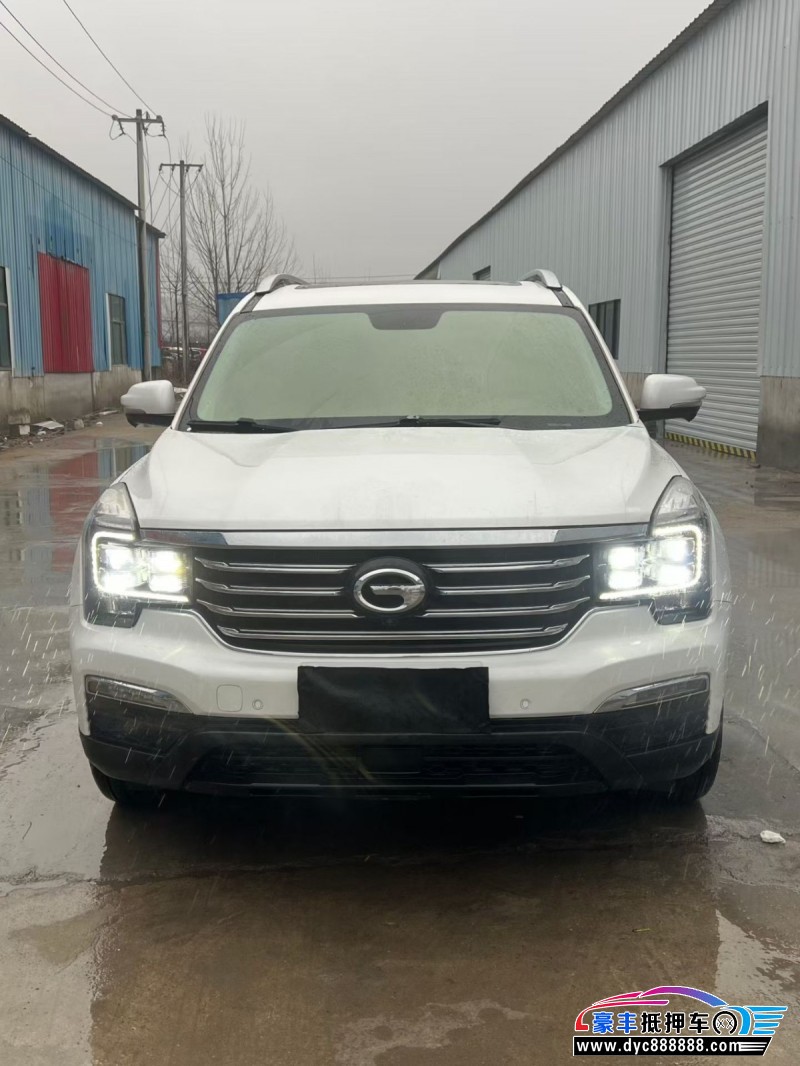 抵押车出售17年传祺GS8轿车