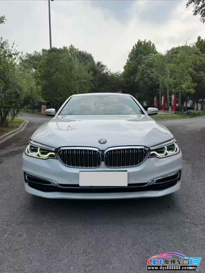 20年宝马5系轿车抵押车出售