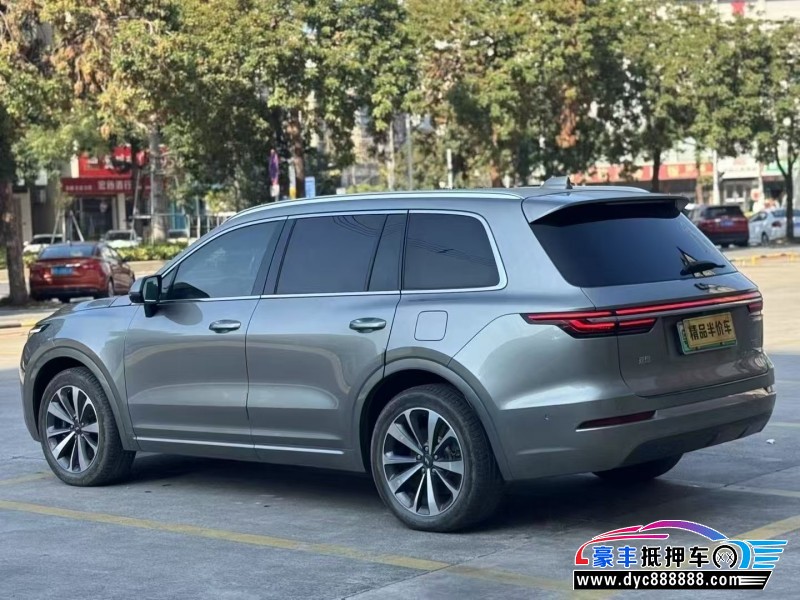 22年理想ONE轿车抵押车出售