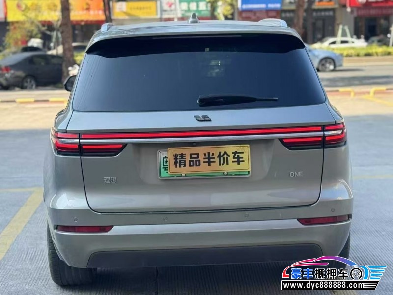 22年理想ONE轿车抵押车出售