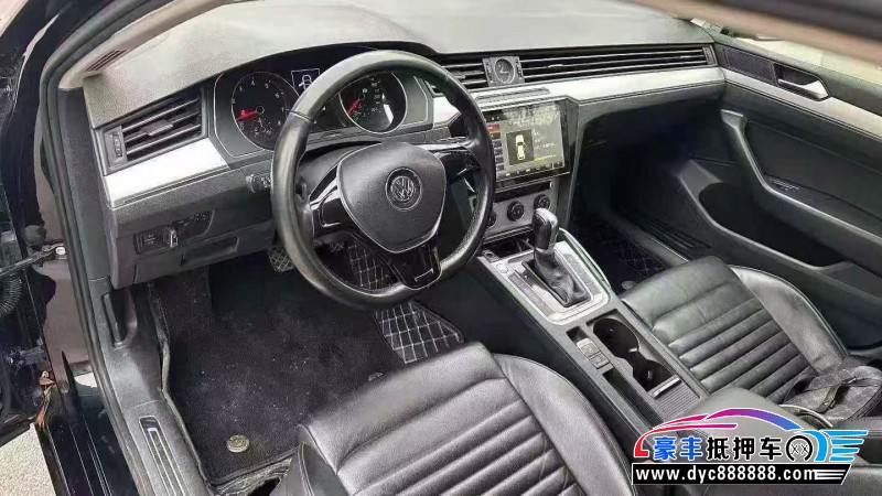 17年大众迈腾轿车抵押车出售