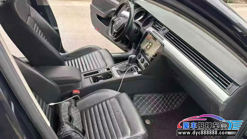 17年大众迈腾轿车抵押车出售