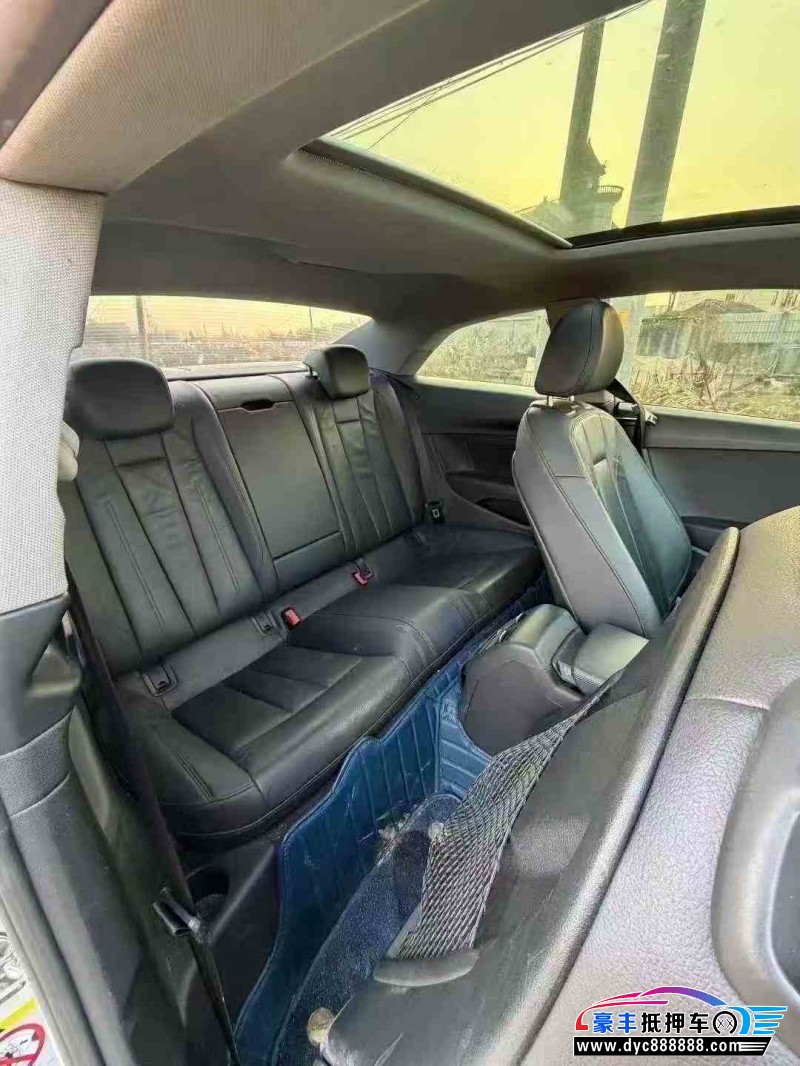 18年奥迪A5轿车抵押车出售