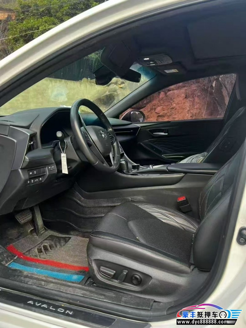 22年丰田亚洲龙轿车抵押车出售