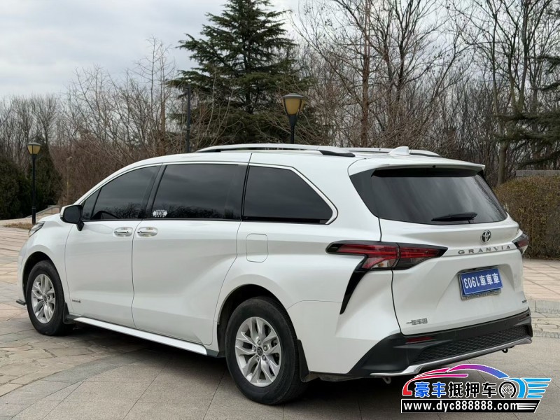 24年丰田格瑞维亚轿车抵押车出售