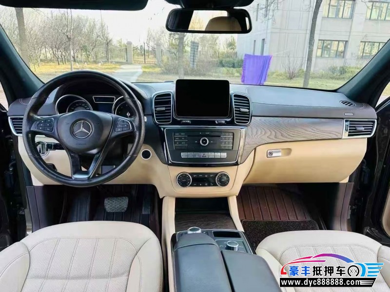 18年奔驰GLE轿车抵押车出售