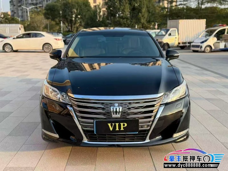 16年丰田皇冠轿车抵押车出售