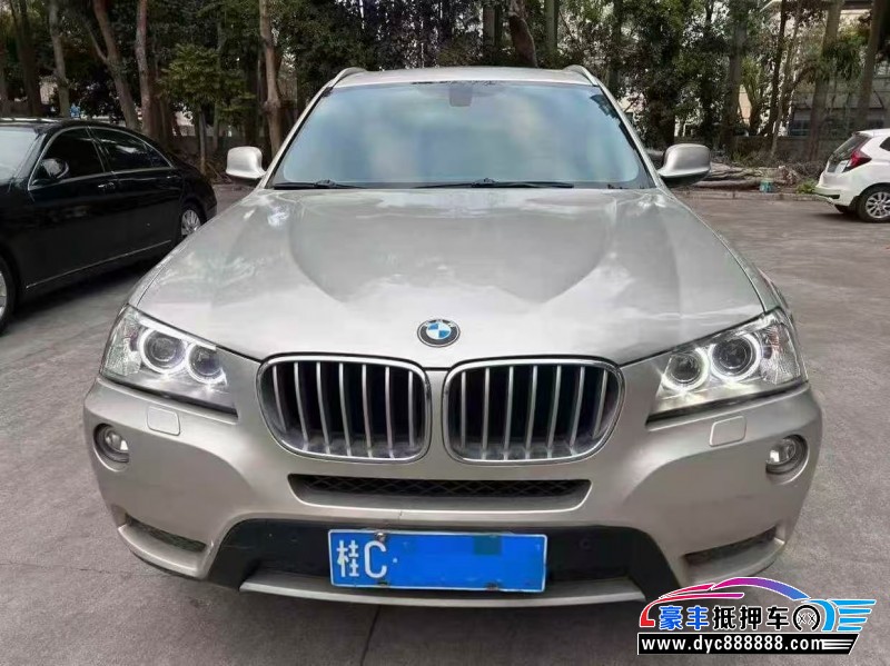 抵押车出售14年宝马X3轿车