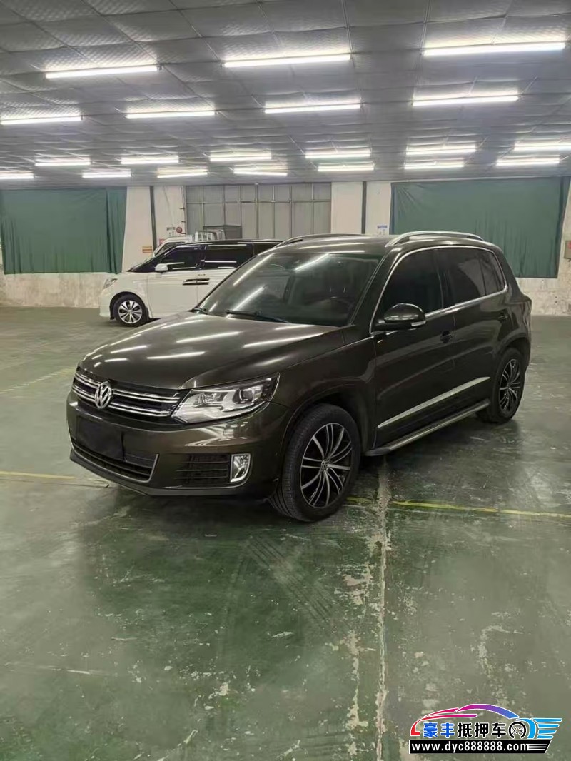 15年大众途观轿车抵押车出售