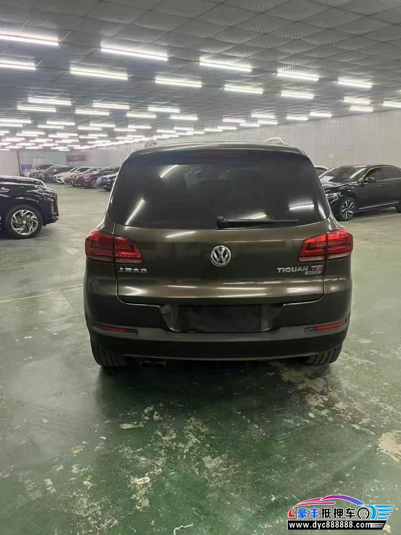 15年大众途观轿车抵押车出售