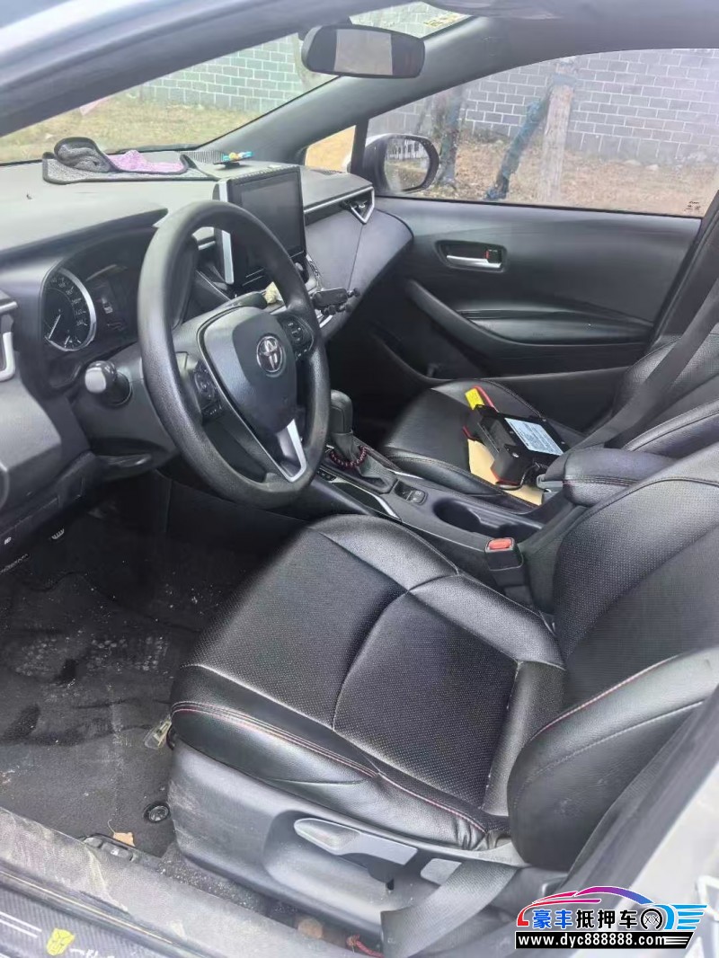 21年丰田雷凌轿车抵押车出售