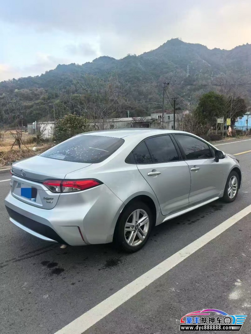 21年丰田雷凌轿车抵押车出售