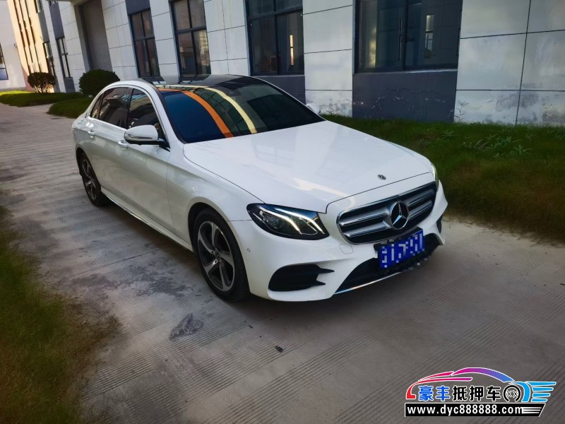 17年奔驰E轿车抵押车出售