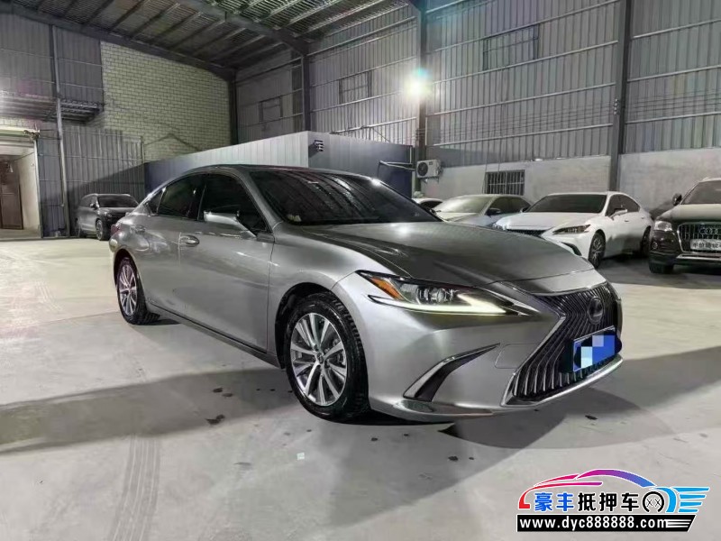 18年雷克萨斯ES轿车抵押车出售