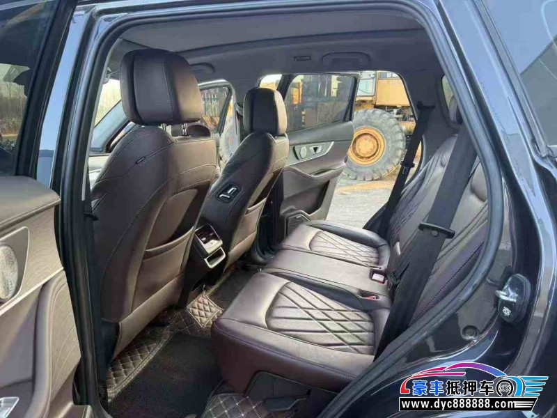 24年奇瑞瑞虎8轿车抵押车出售