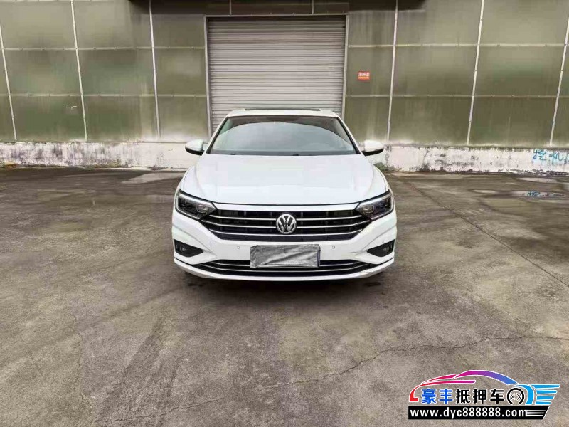 21年大众速腾轿车抵押车出售