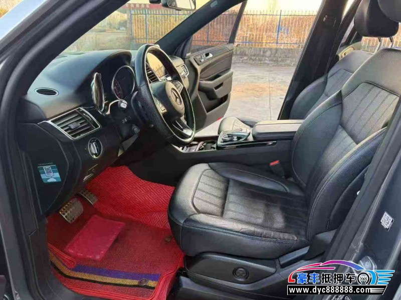 19年奔驰GLE轿车抵押车出售