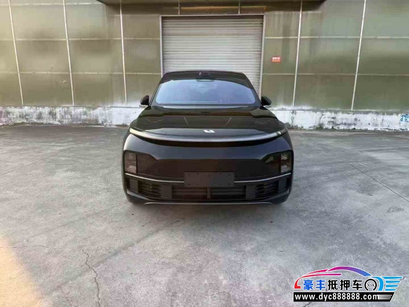 25年理想L8轿车抵押车出售