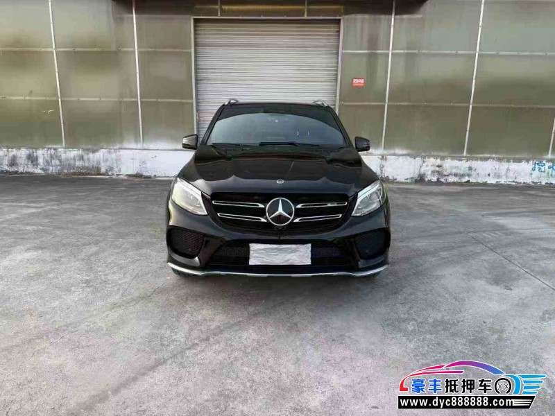抵押车出售18年奔驰GLE AMG轿车