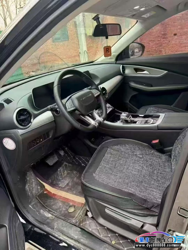 24年东风风行T5轿车抵押车出售