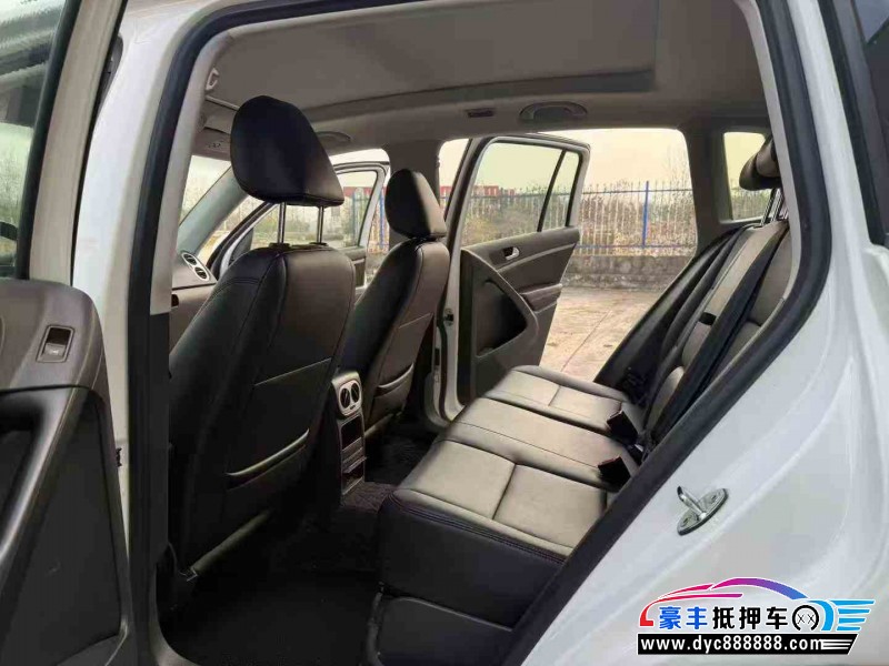 16年大众途观轿车抵押车出售