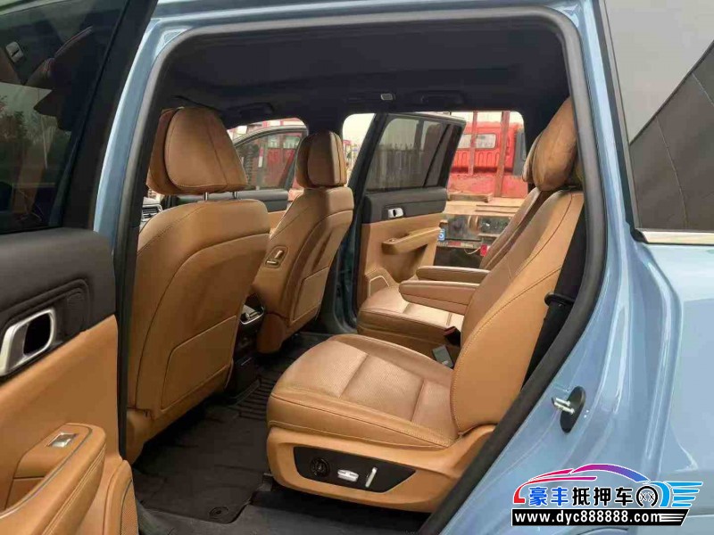 22年理想ONE轿车抵押车出售