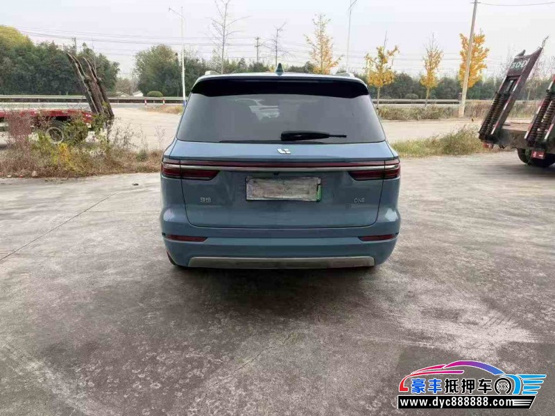 22年理想ONE轿车抵押车出售