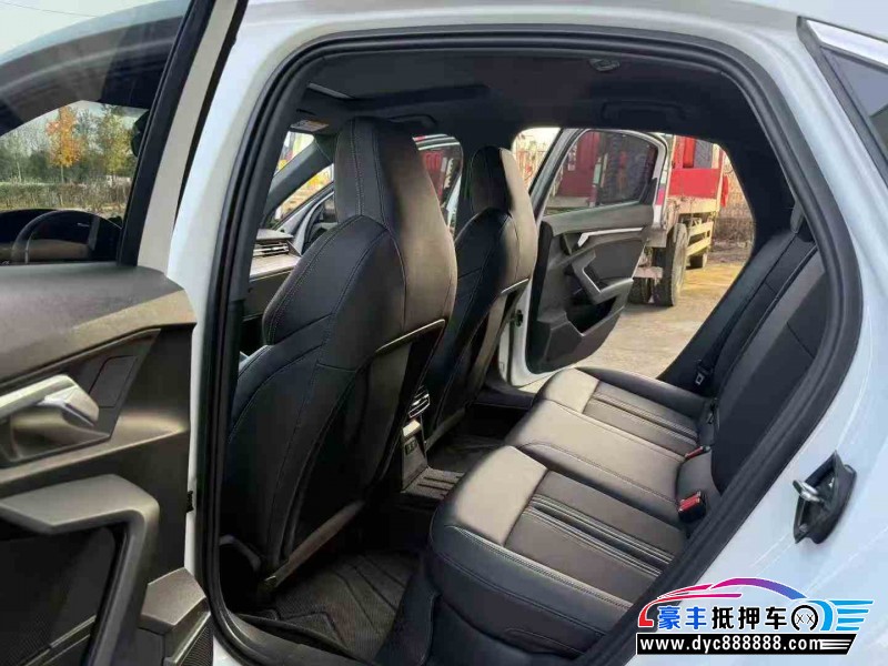 22年奥迪A3轿车抵押车出售