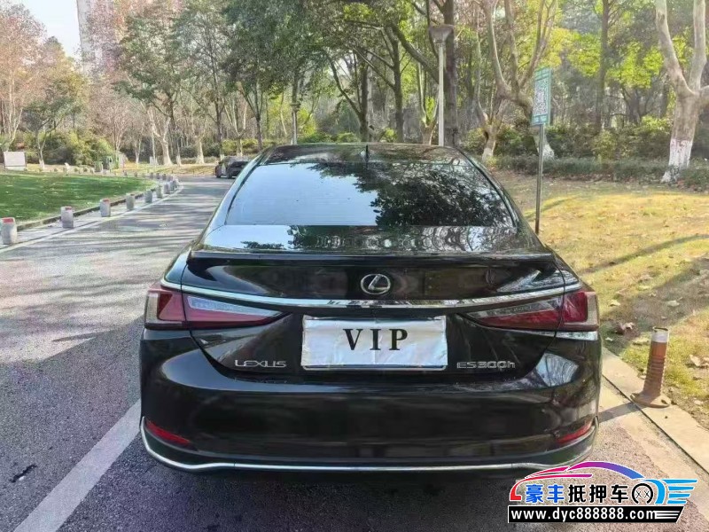 22年雷克萨斯ES轿车抵押车出售