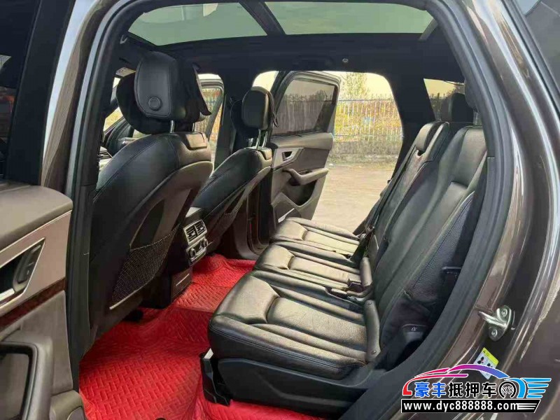 19年奥迪Q7轿车抵押车出售