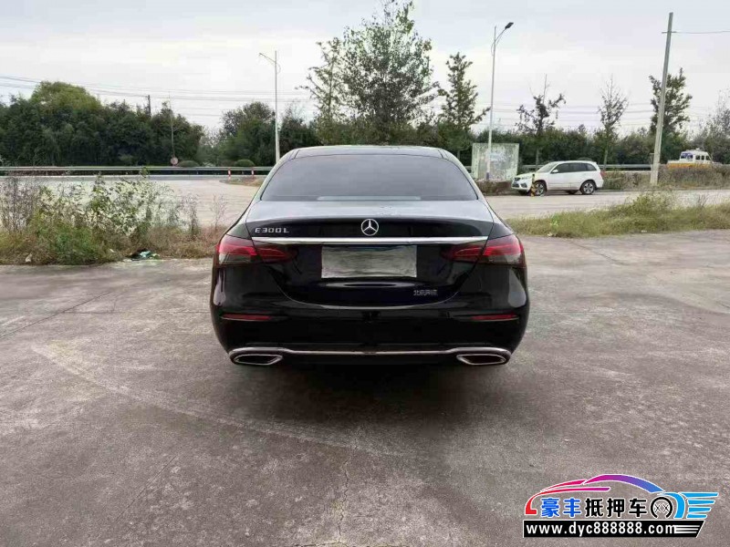 23年奔驰E轿车抵押车出售