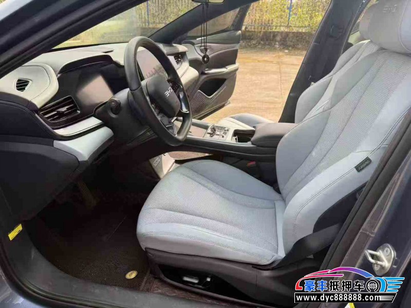 24年比亚迪海豹轿车抵押车出售