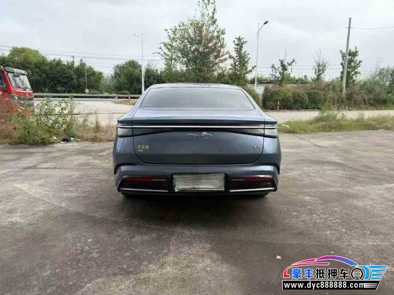 24年比亚迪海豹轿车抵押车出售