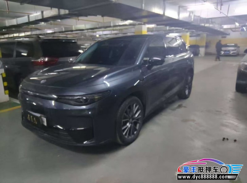 24年零跑C10轿车抵押车出售