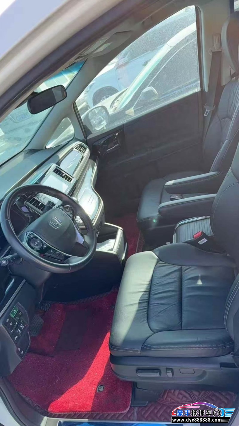 21年本田艾力绅轿车抵押车出售