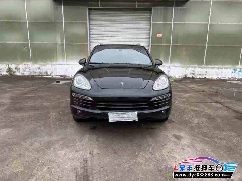 14年保时捷卡宴轿车抵押车出售