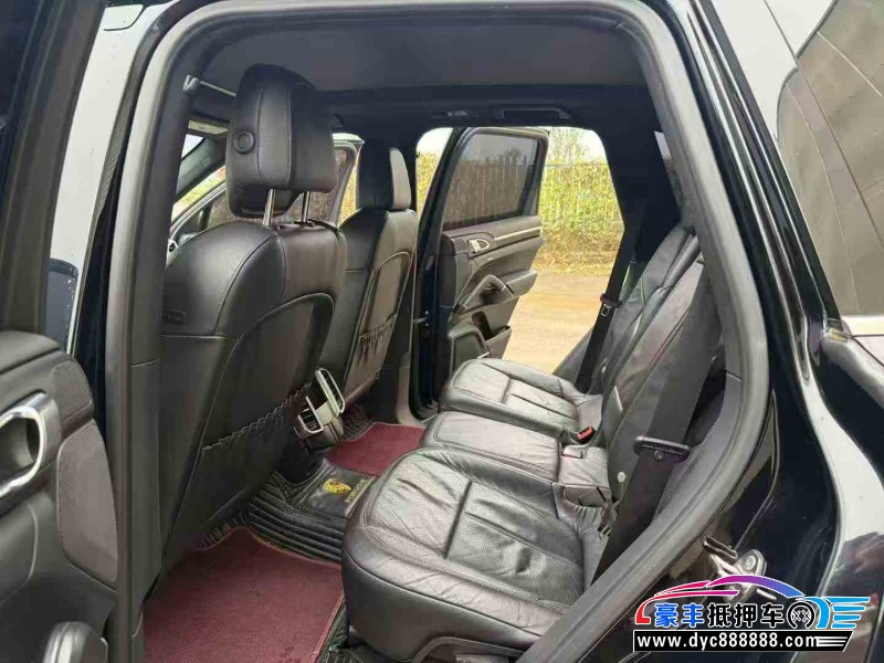 14年保时捷卡宴轿车抵押车出售