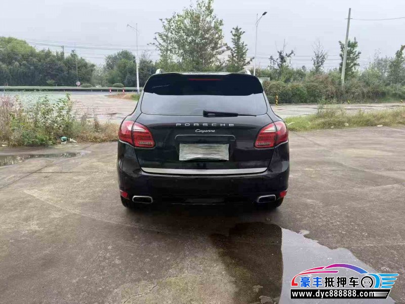 14年保时捷卡宴轿车抵押车出售